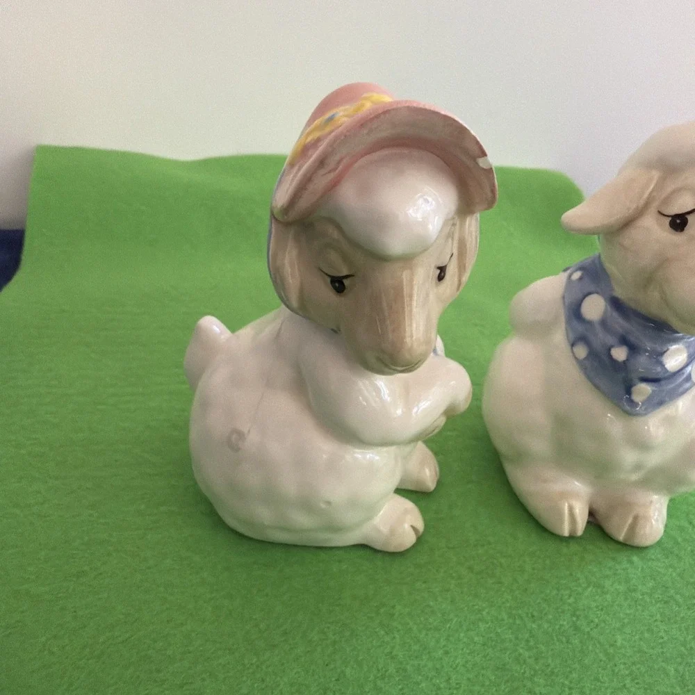 Fitz & Floyd Ceramic Sheep Lambs Salt And Pepper Shakers Easter Spring